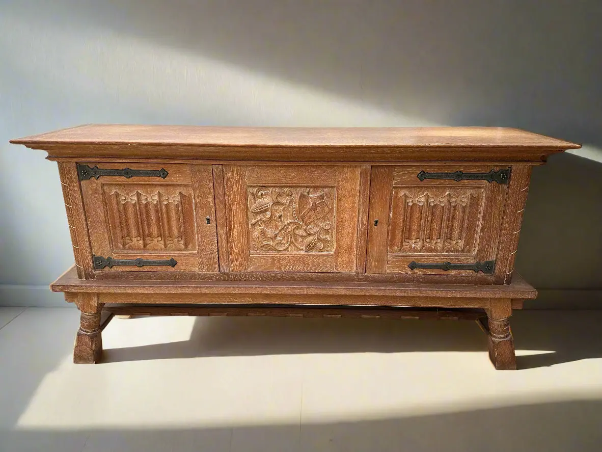 Small Linen Fold Gothic Oak Server 1