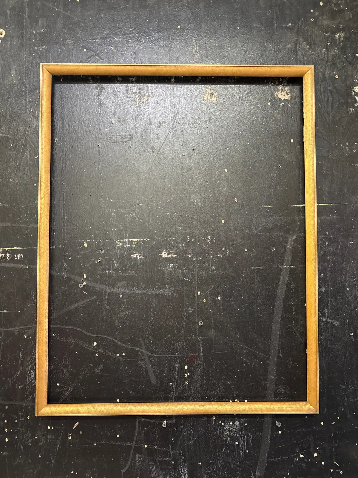 Medium Thin Gold Frame 1