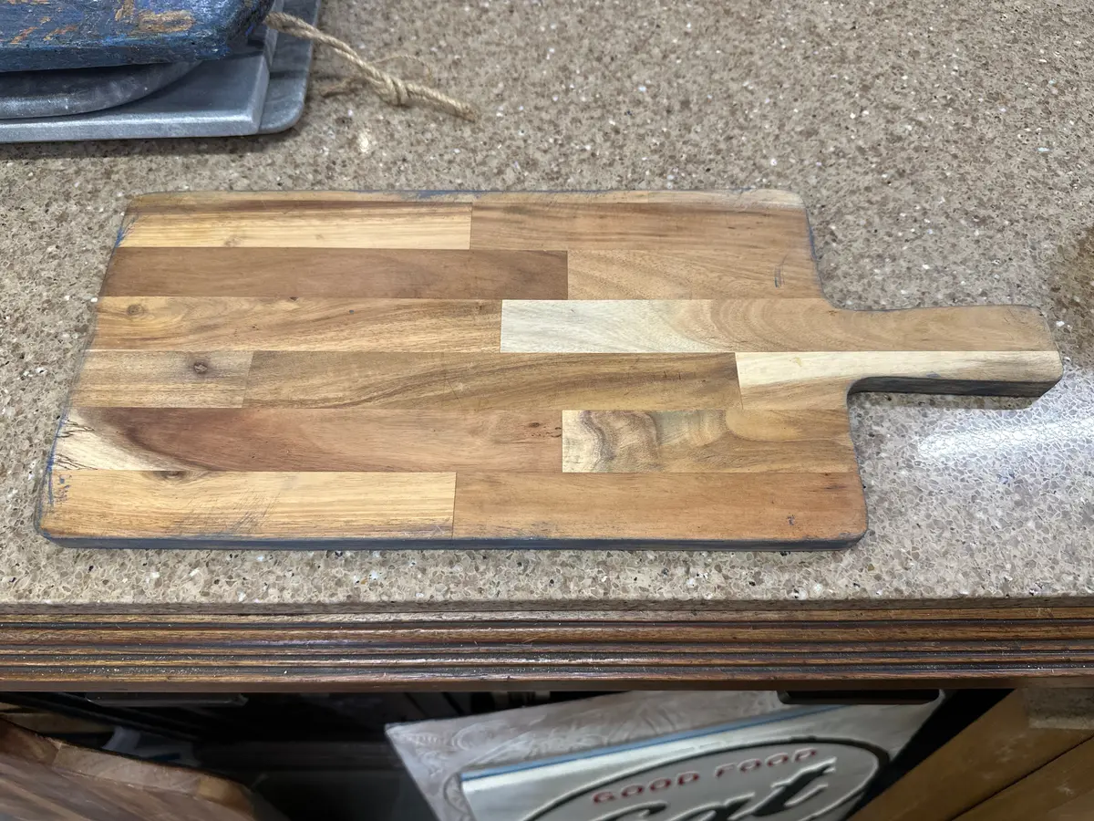 Rustic Paddle Cutting Board 1