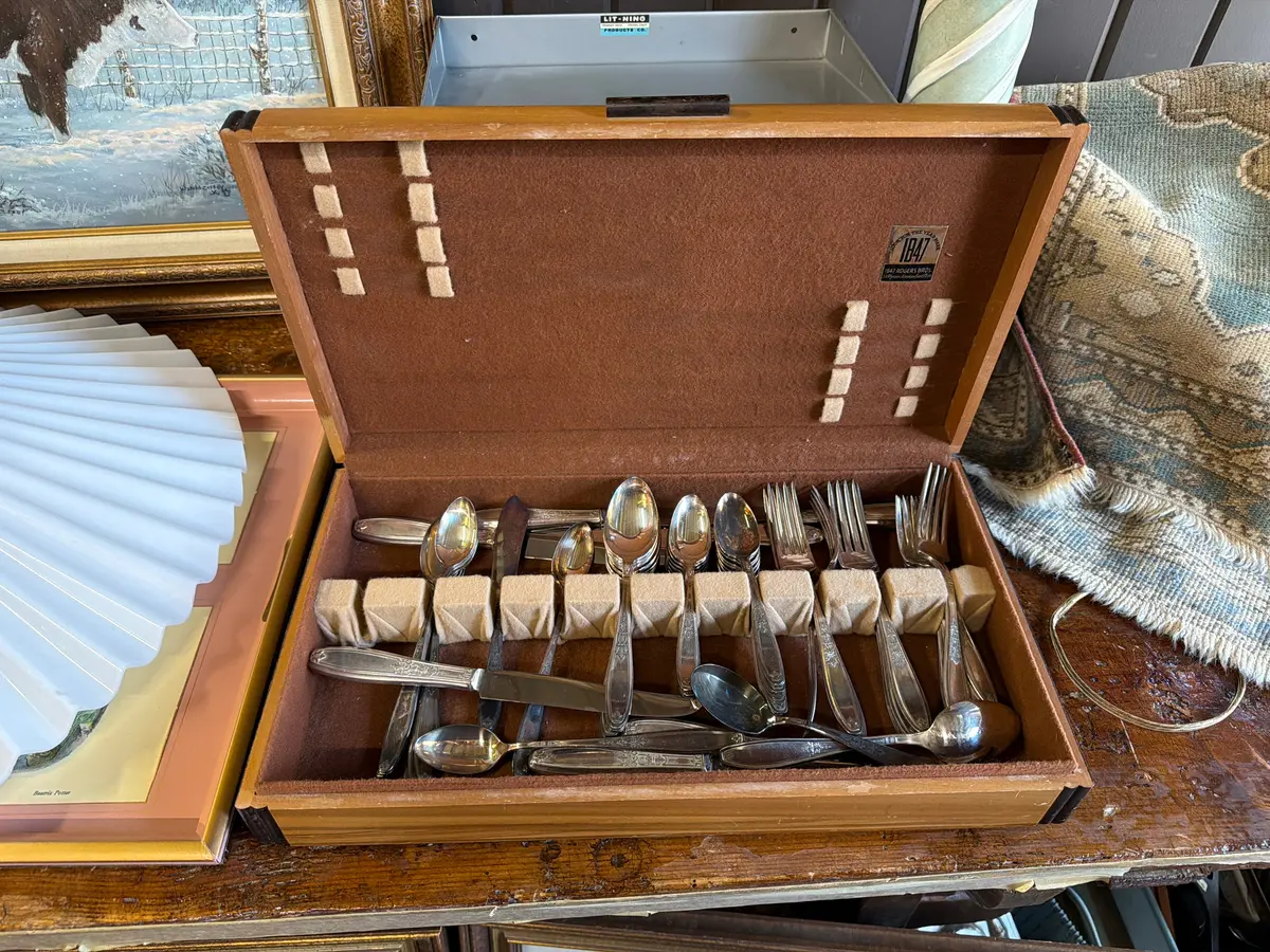 Set Of Partial Silver Plate Cuttlery 1
