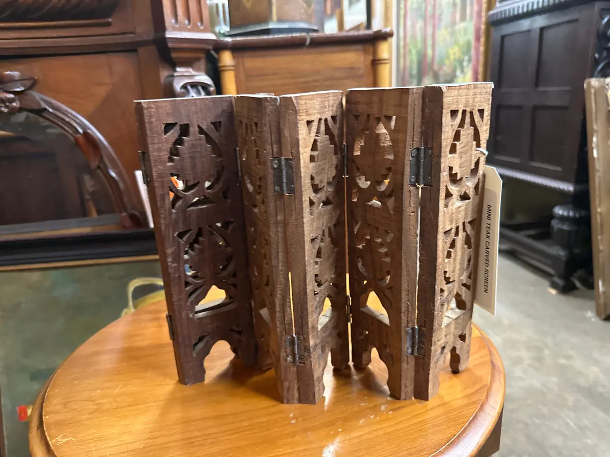 Mini Teak Carved Screen 1