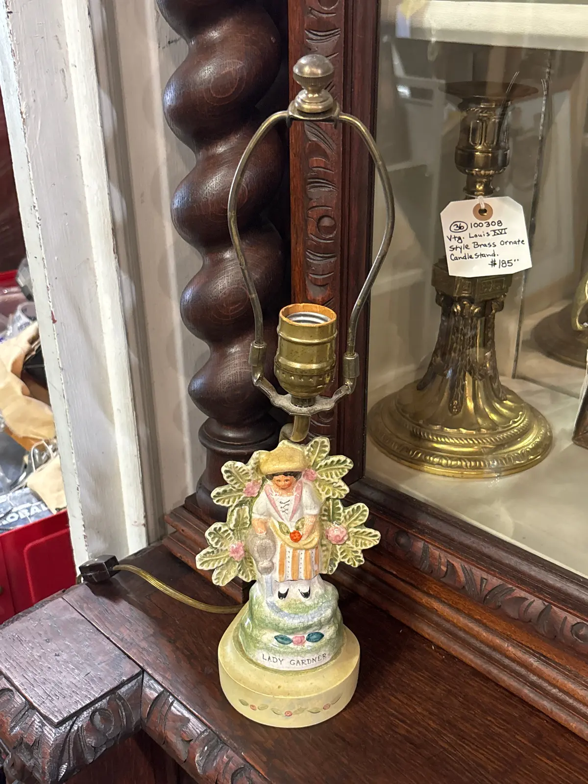 Vintage Porcelain Lady Gardener Lamp 1