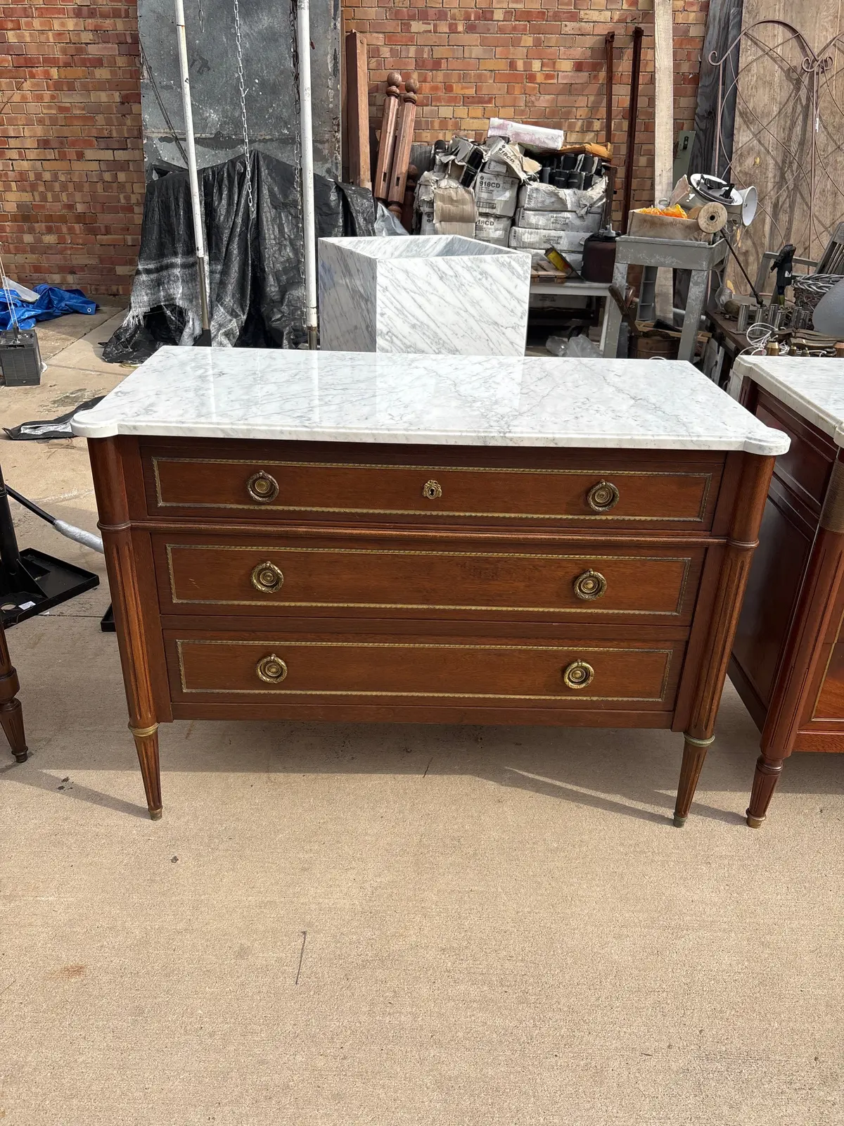 Louis Xvi White Marbletop 3 Drawer Mahogany Chest With Fluted Legs 1