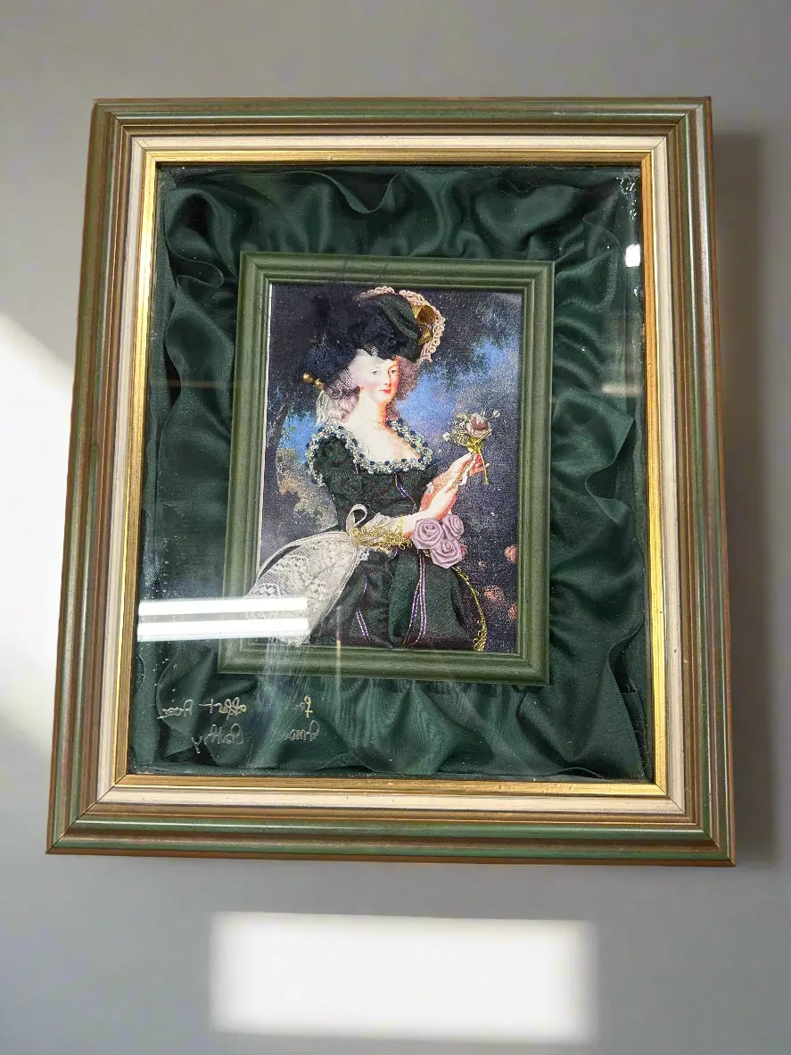 Noble Lady Shadowbox 1