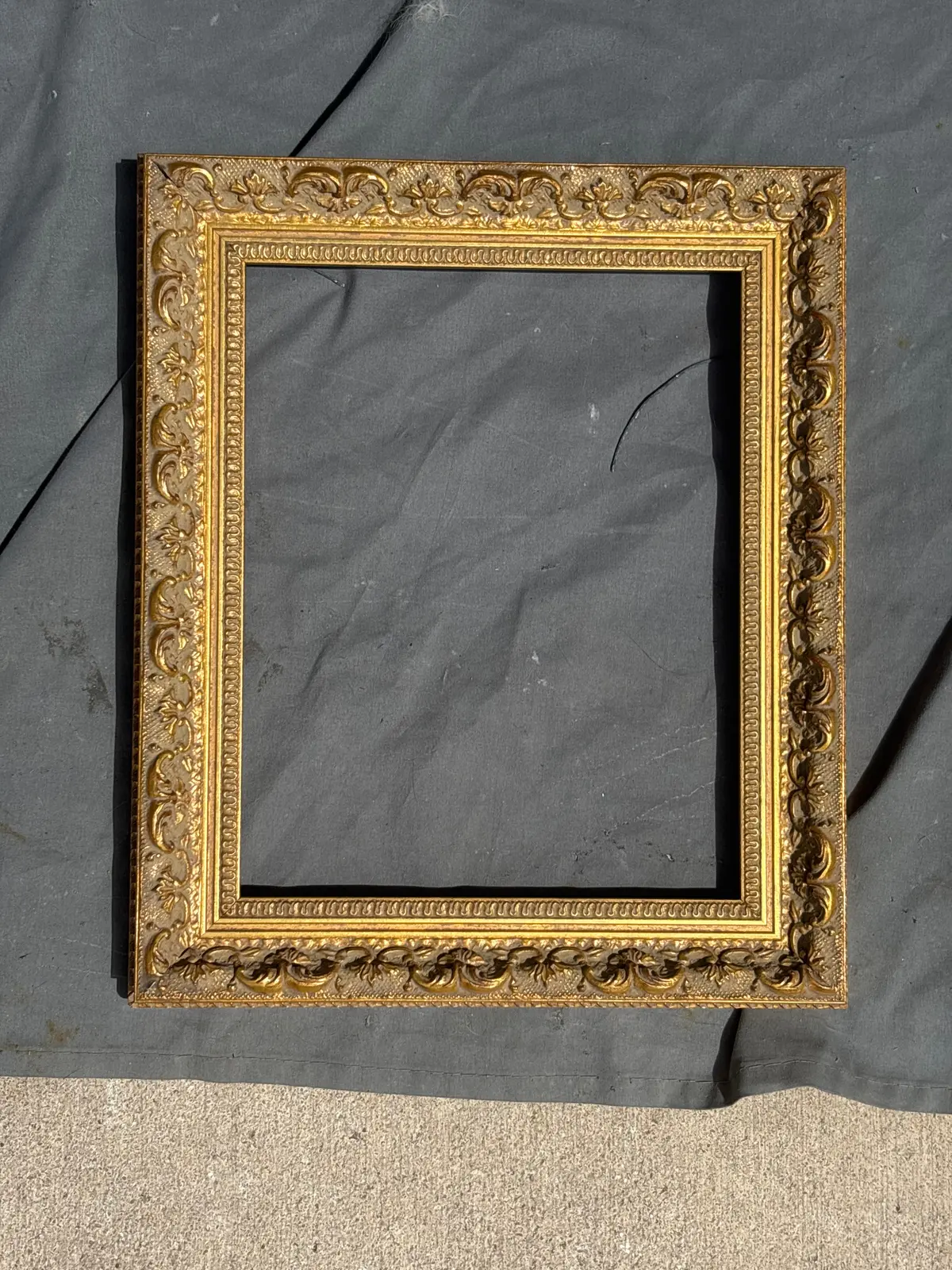 Small Ornate Gold Frame 1