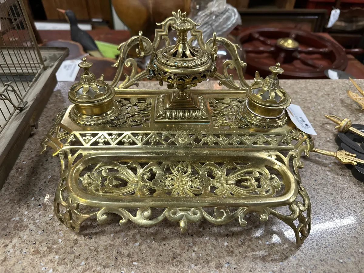Neo Classical Double Well Brass Pen And Ink Stand 1