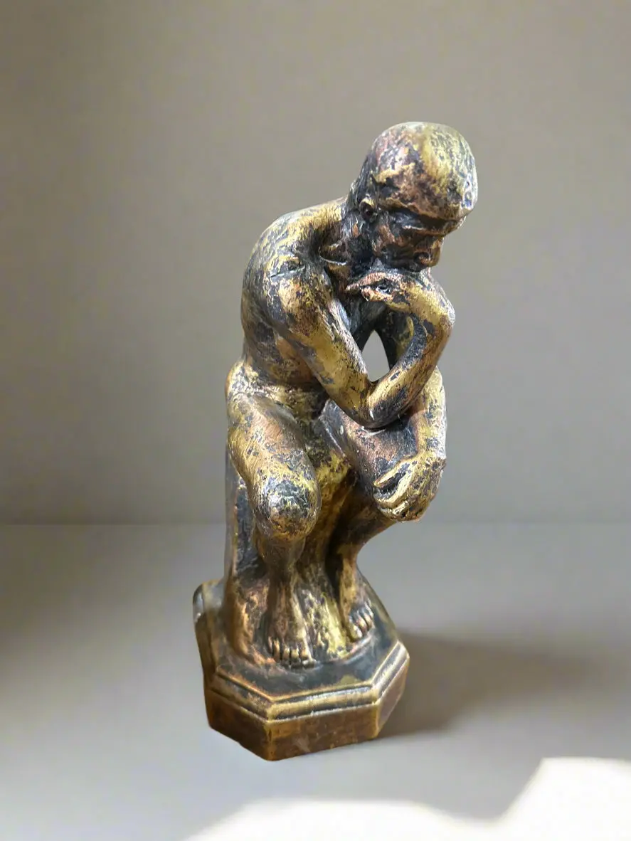 "Thinkers" Plasters Statue 1