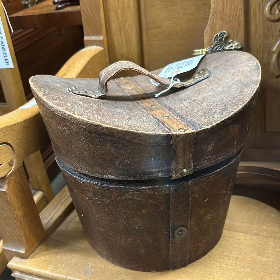 Leather Victorian Style Hat Box 1