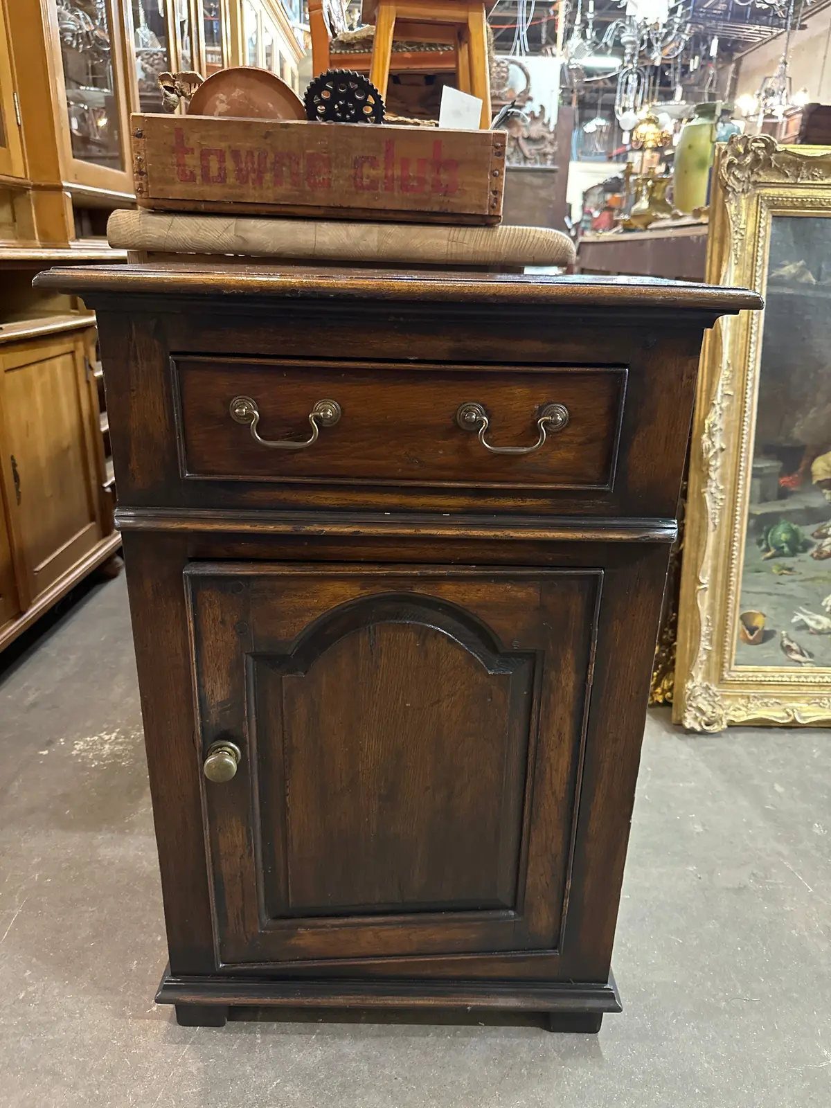 Dark Oak Shallow Jam Cabinet 1
