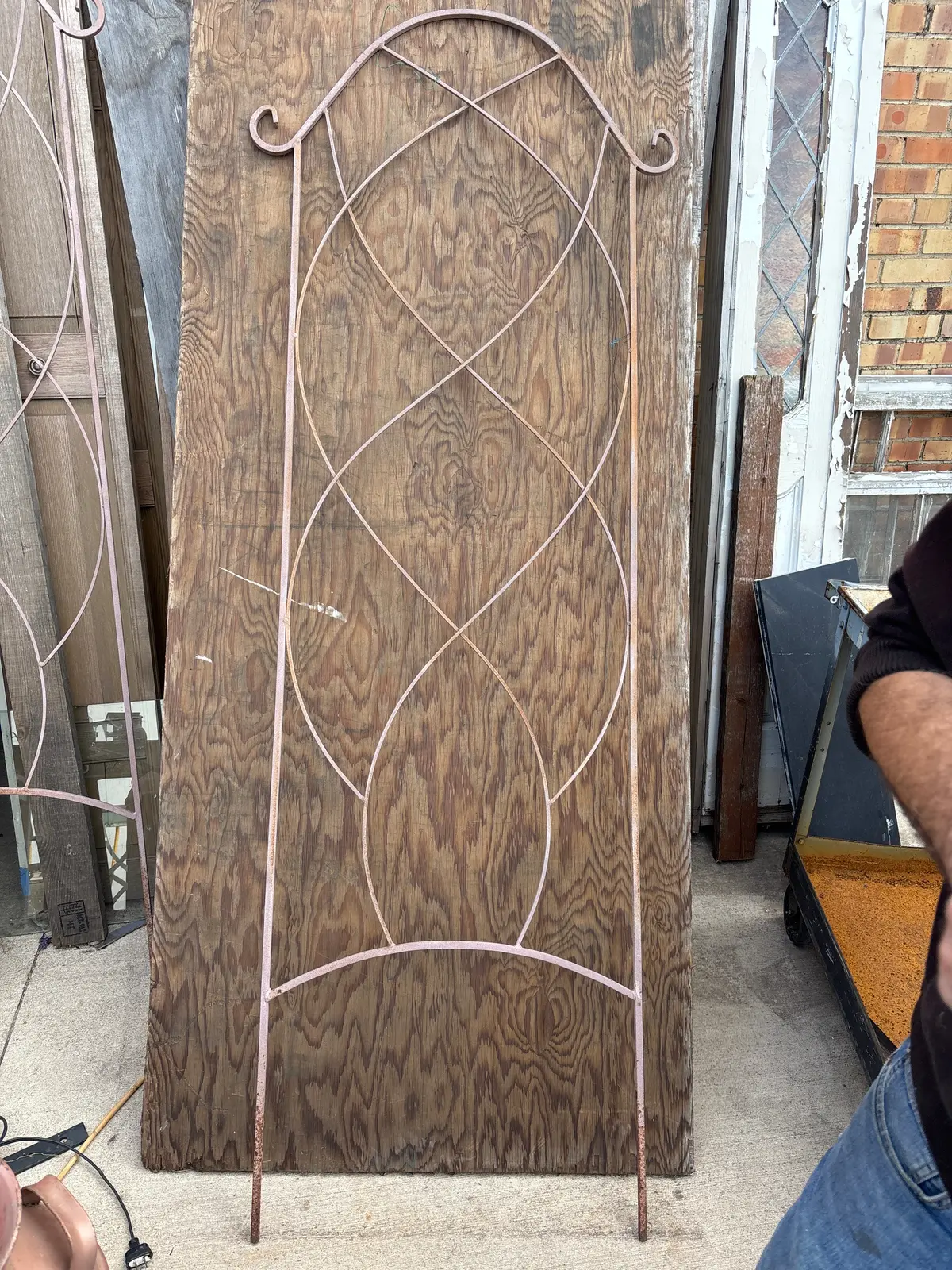 Tan Metal Trellis 1