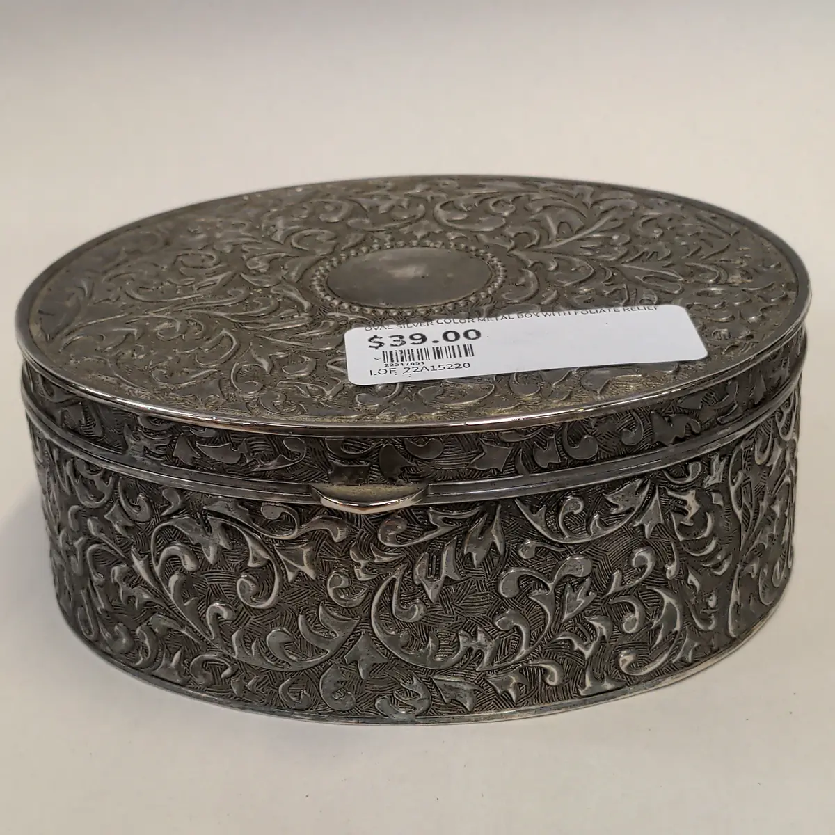 Oval Silver Color Metal Box With Foliate Relief 1