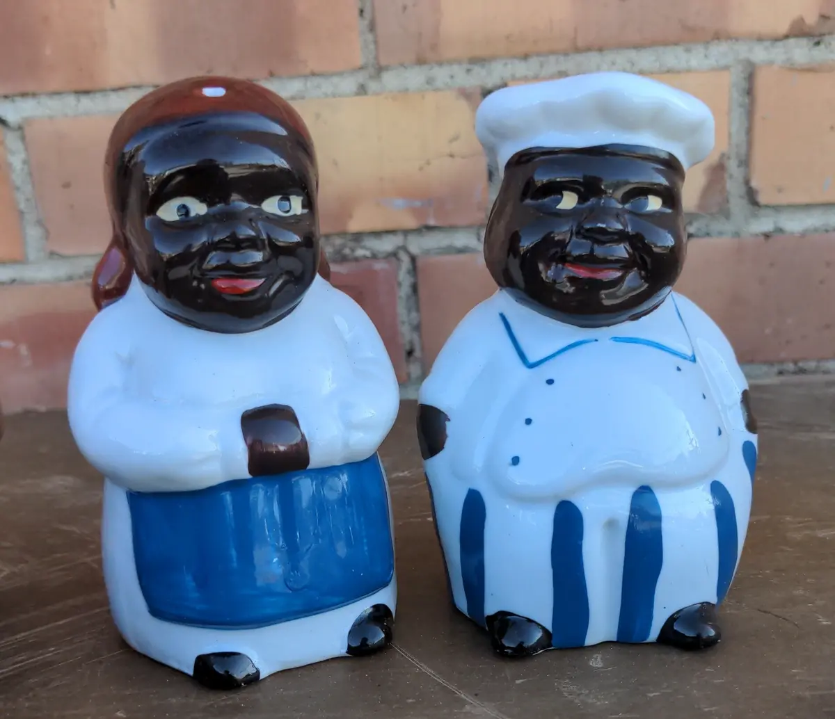 Black Memorabilia Blue And White Salt And Pepper Shakers 1