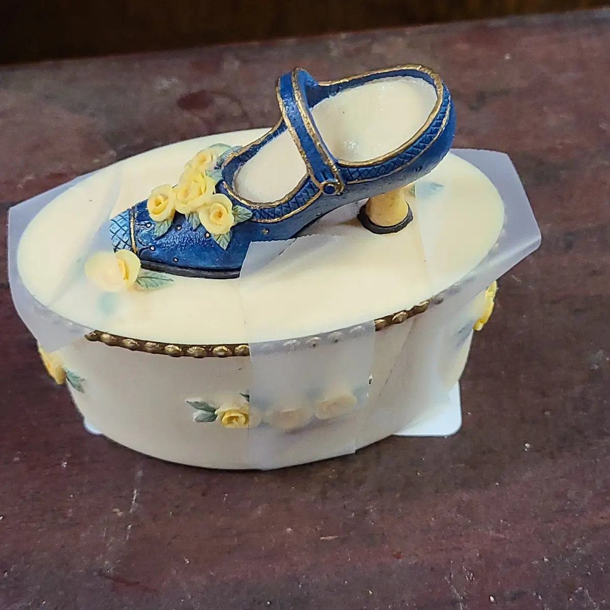 Willow Hall Box With Shoe On Top 1