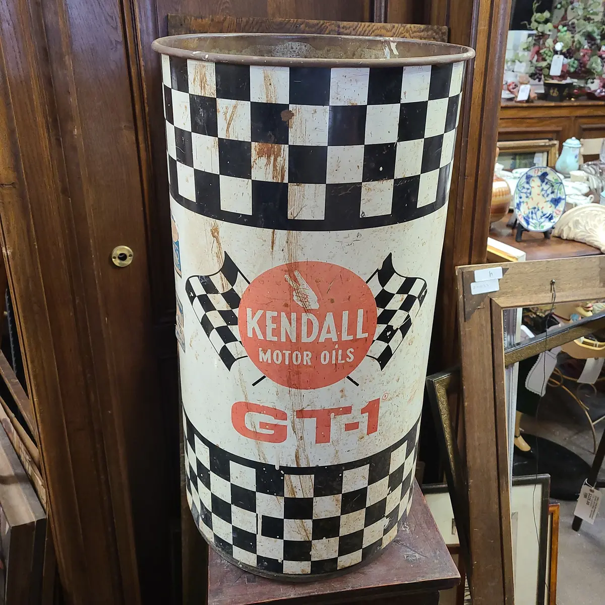 Large Kendall Motor Oil Advertising Can 1
