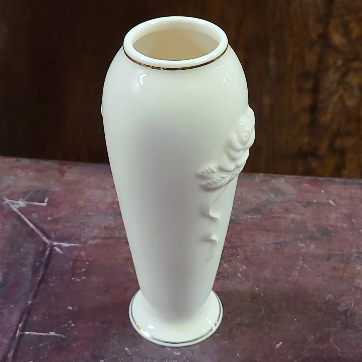Tiny Lennox Cream Vase 1