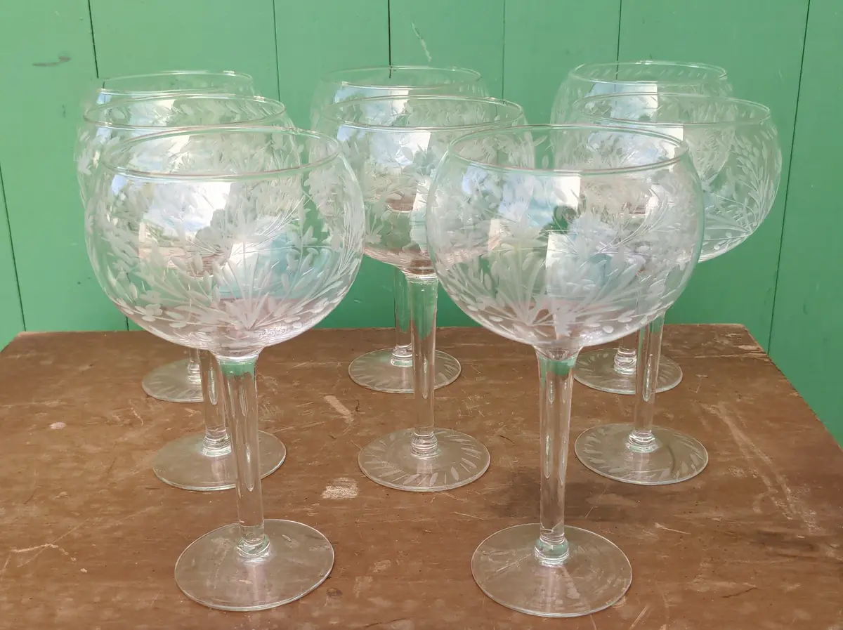 Set Of Eight Etched Glass Wine Glasses 1