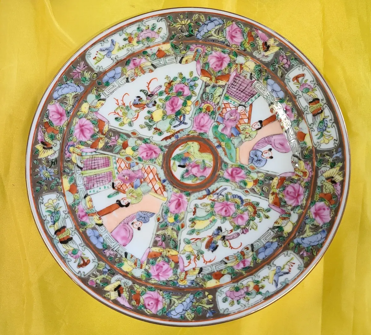 Rose Medallion 7' Dessert Plate 1