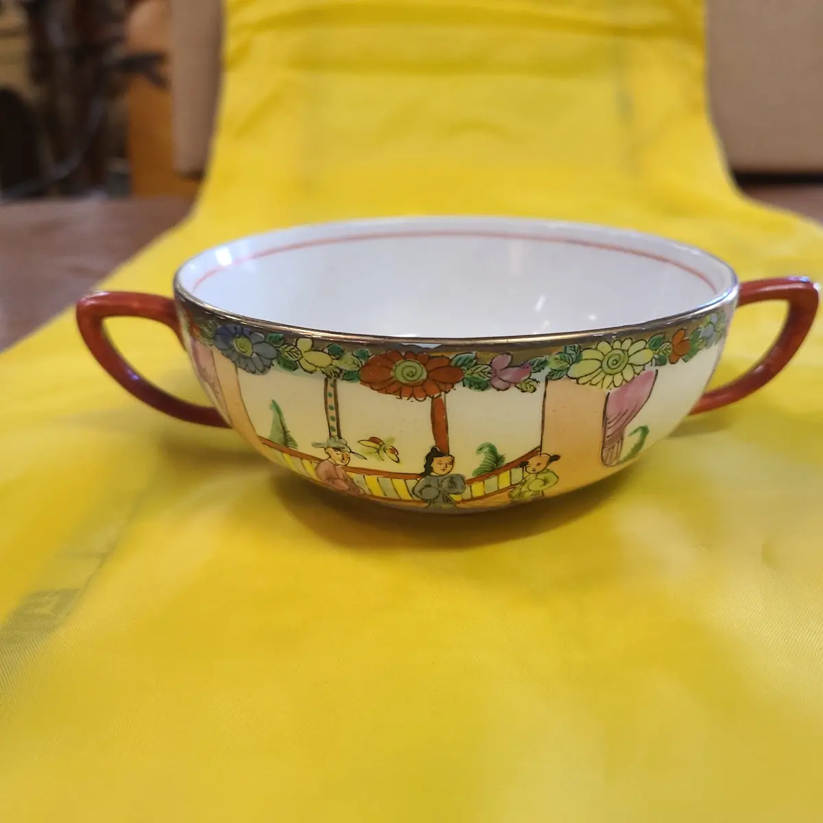 Woods English Bullion Rose Medallion Style Cup 1