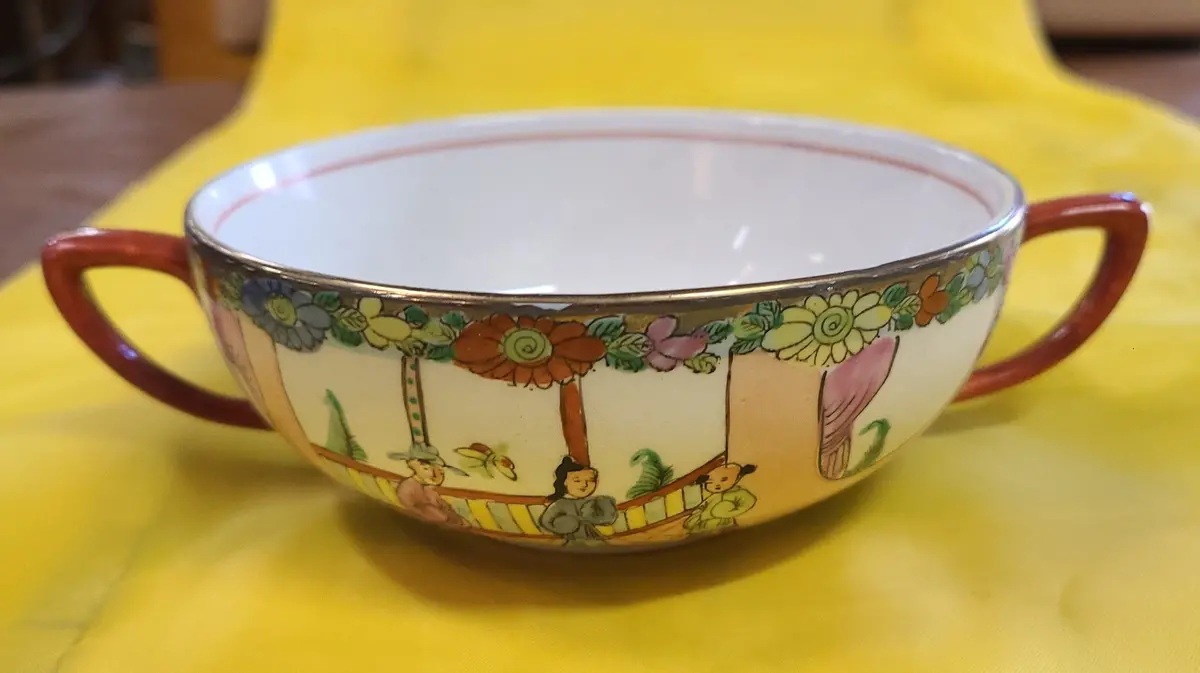 Woods English Bullion Rose Medallion Style Cup 1