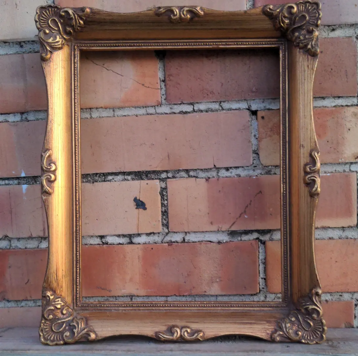Small Gold Frame 1