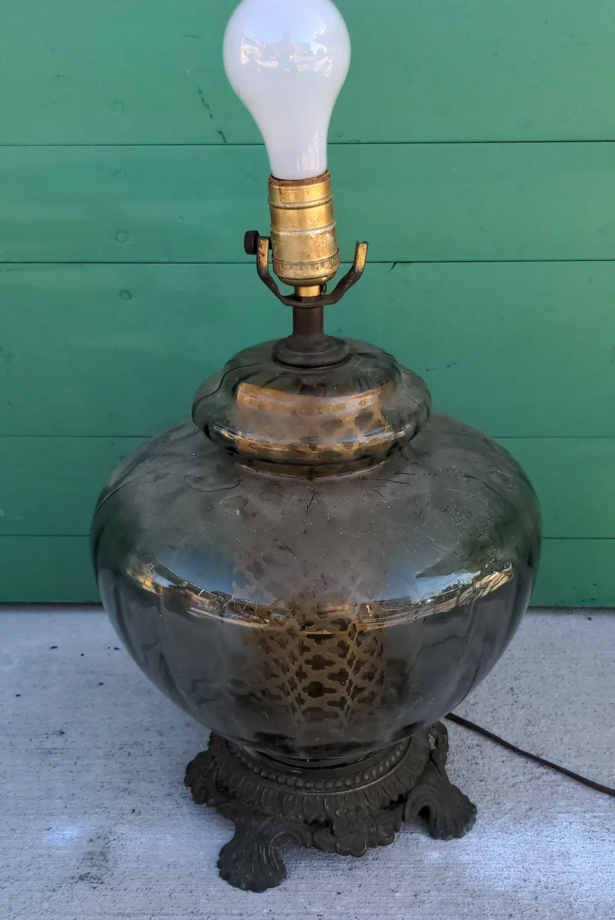 Small Mid-Century Glass Lamp 1