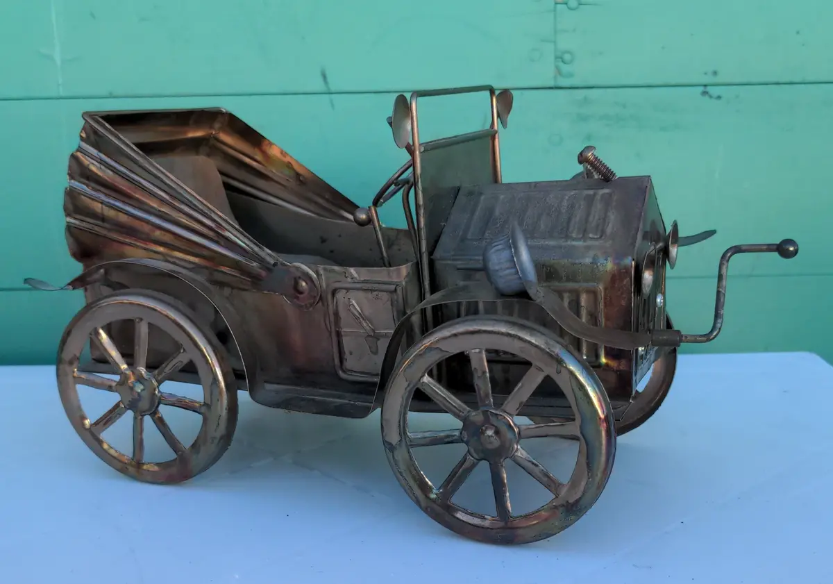 Miniature Toy Tin Car 1
