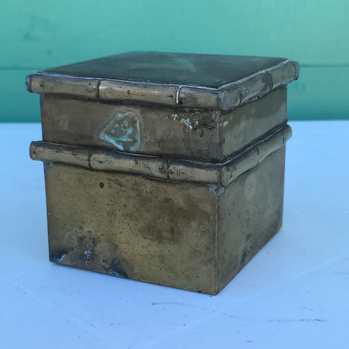 Small Brass Lidded Box With Faux Bamboo Edges 1