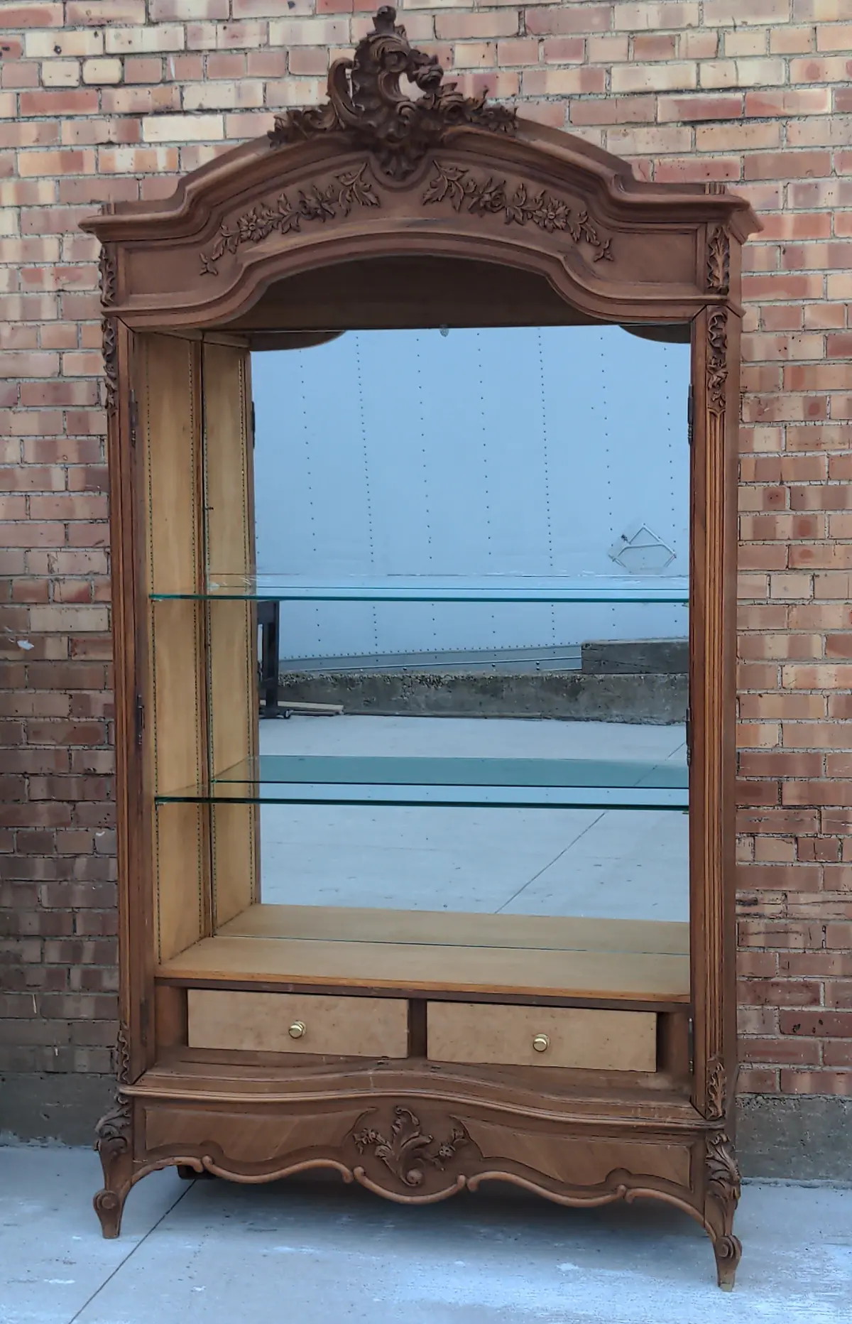 Louis Xv Lighted Display Cabinet With Mirror Back And Four Glass Shelves 1