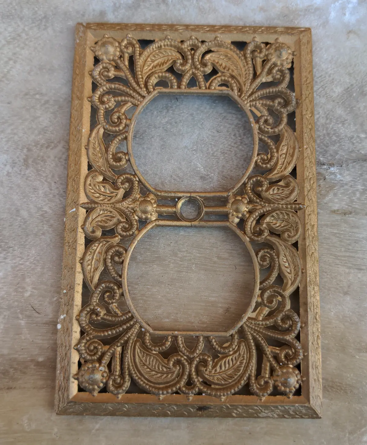 Filigree Metal Outlet Cover 1