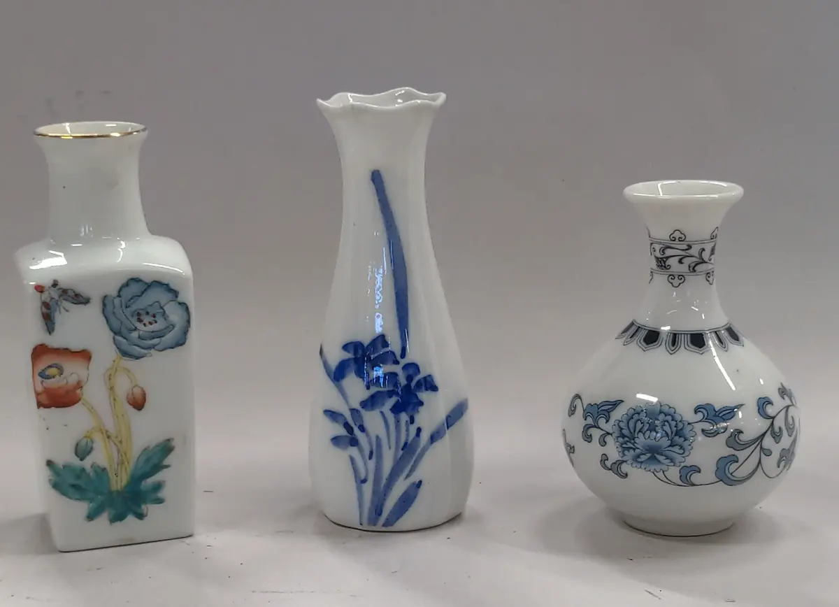 Set Of Three Miniature Chinese Vases 1