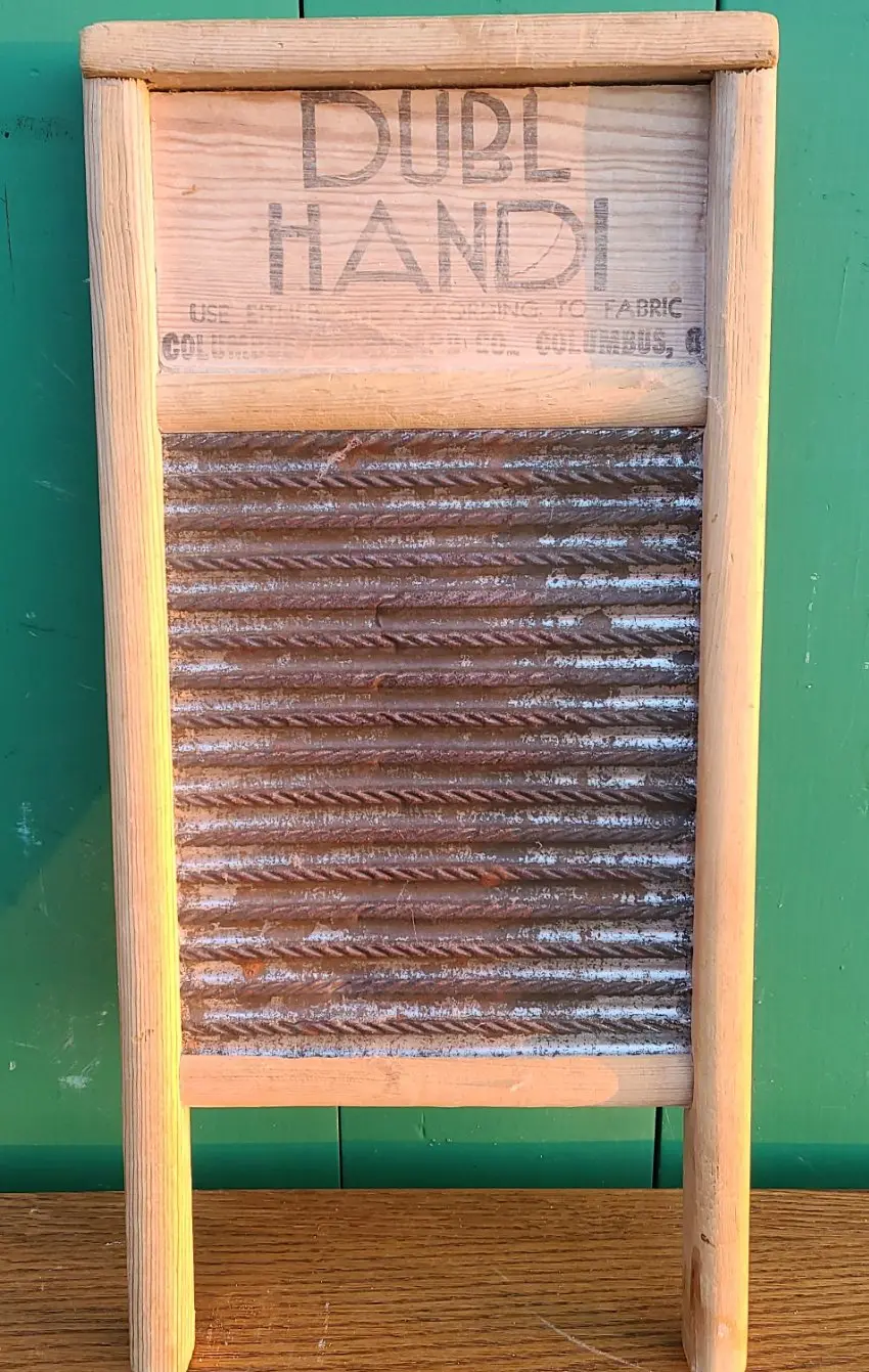 Small Doubl Handi Washboard 1