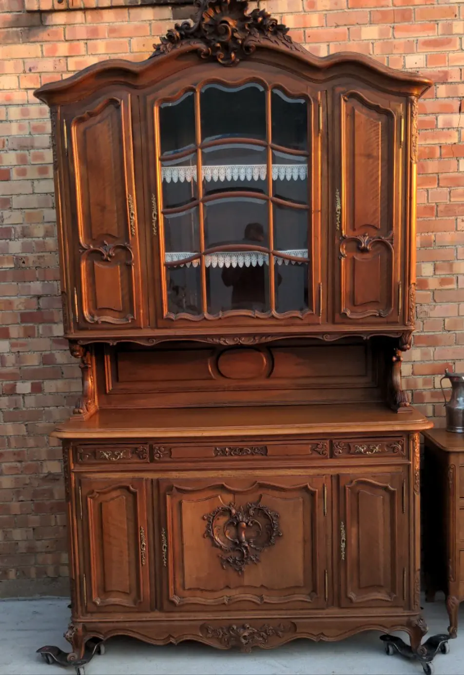 Louis Xv Carved Walnut Buffet 1
