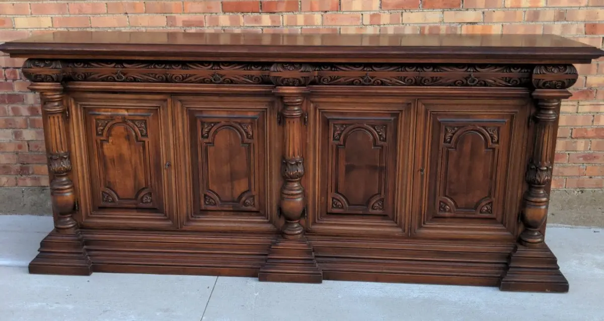 Renaissance Revival Walnut Sideboard With Column Pilasters 1