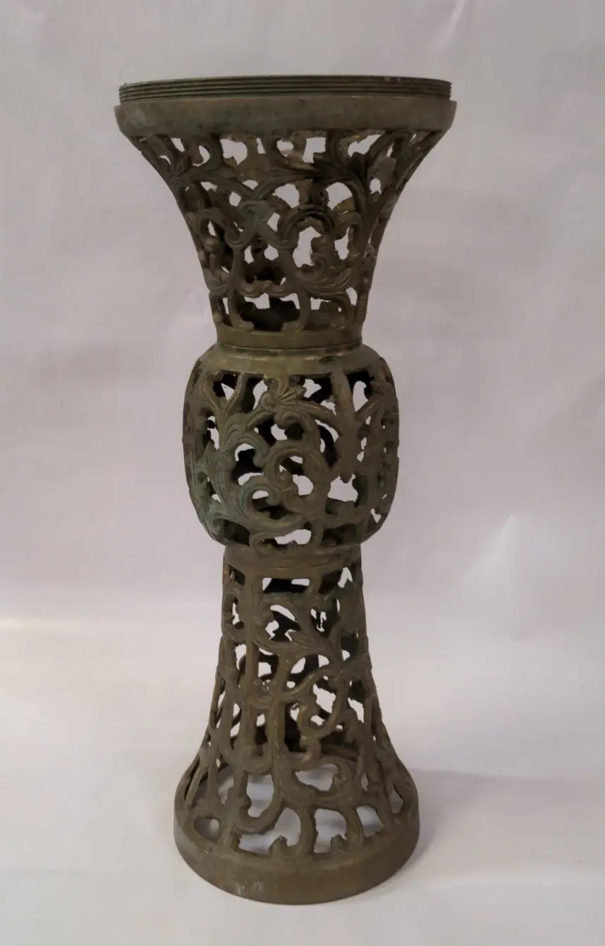 Brass Filigree Style Stand With Threaded Top 1