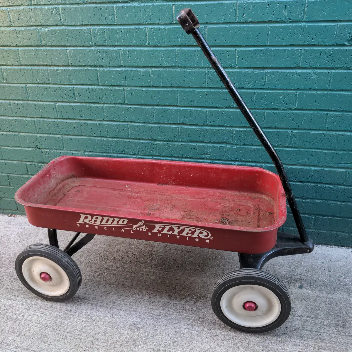 Vintage Radio Flyer Wagon 1