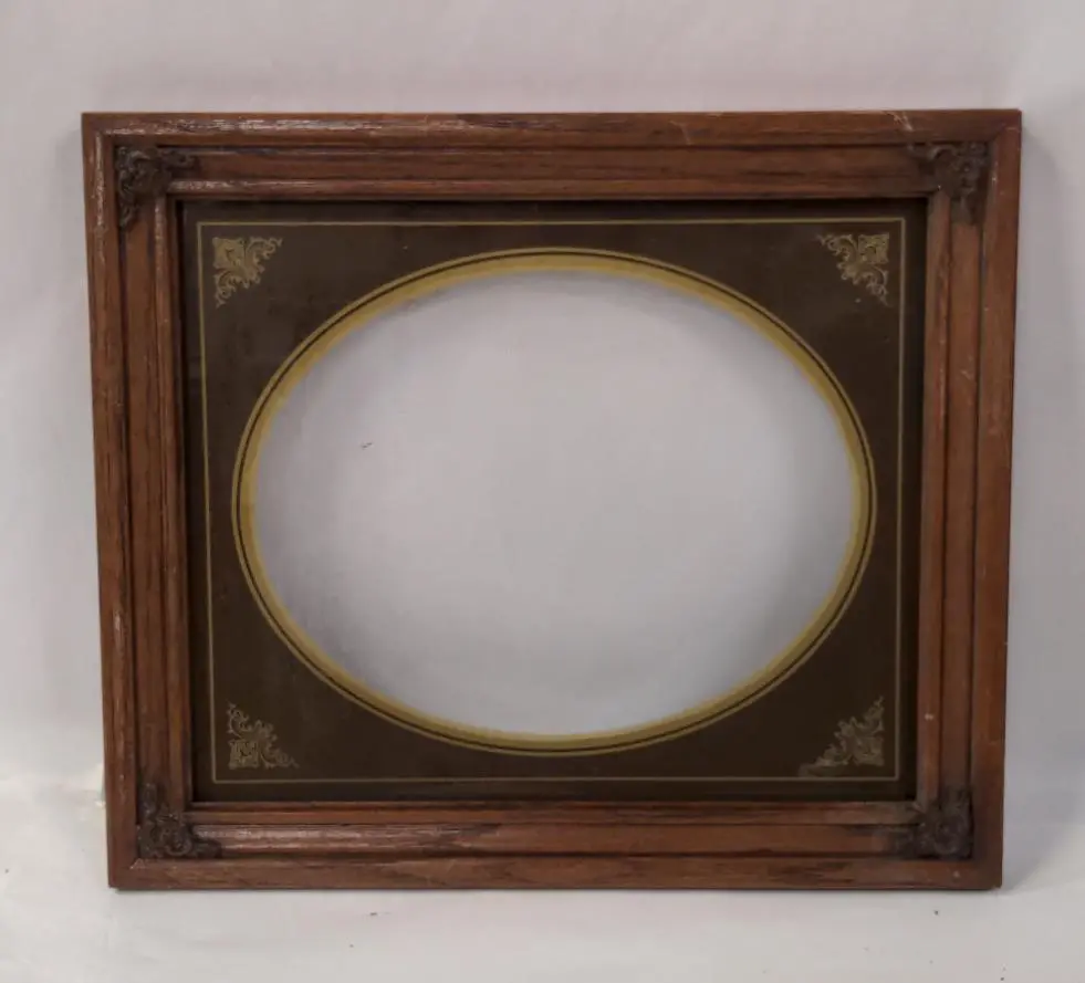 Wood Frame With Oval Glass Dinner Frame 1