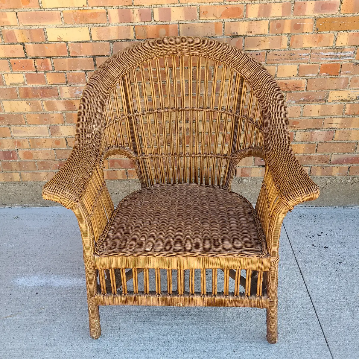 Large Rattan Chair 1