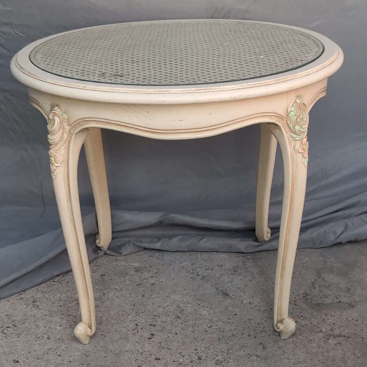 Louis Xv Round Cane Top Lamp Table, Painted 1