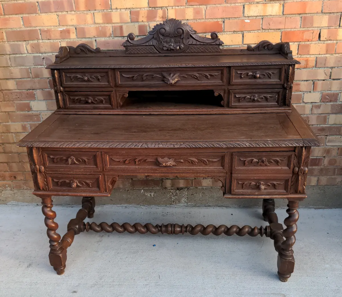 Oak Desk With Back Splash, Barley Twist Legs 1