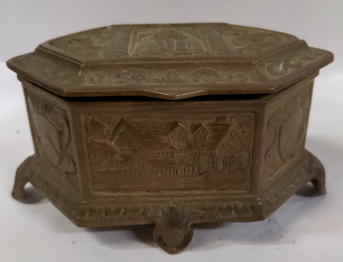 Small Bronze Trinket Box 1