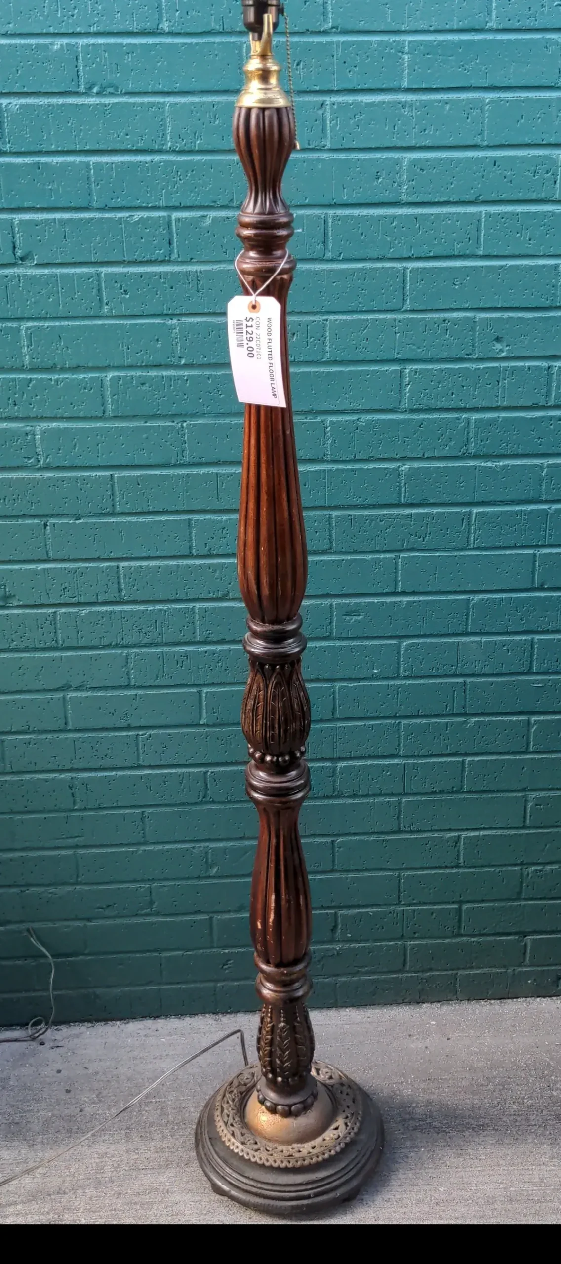 Wood Fluted Floor Lamp 1