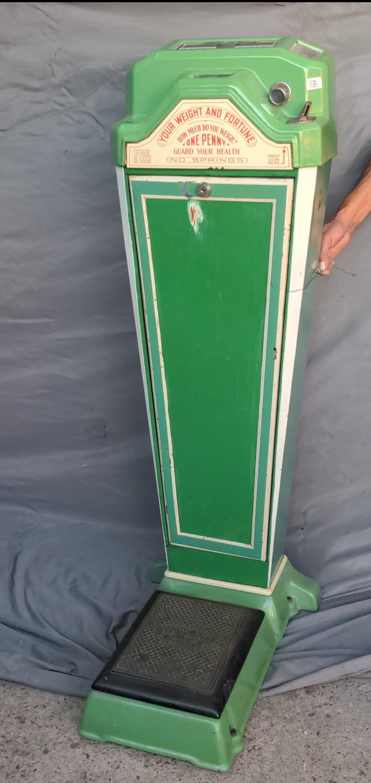 Green Enameled Watling-Penny Floor Scale 1