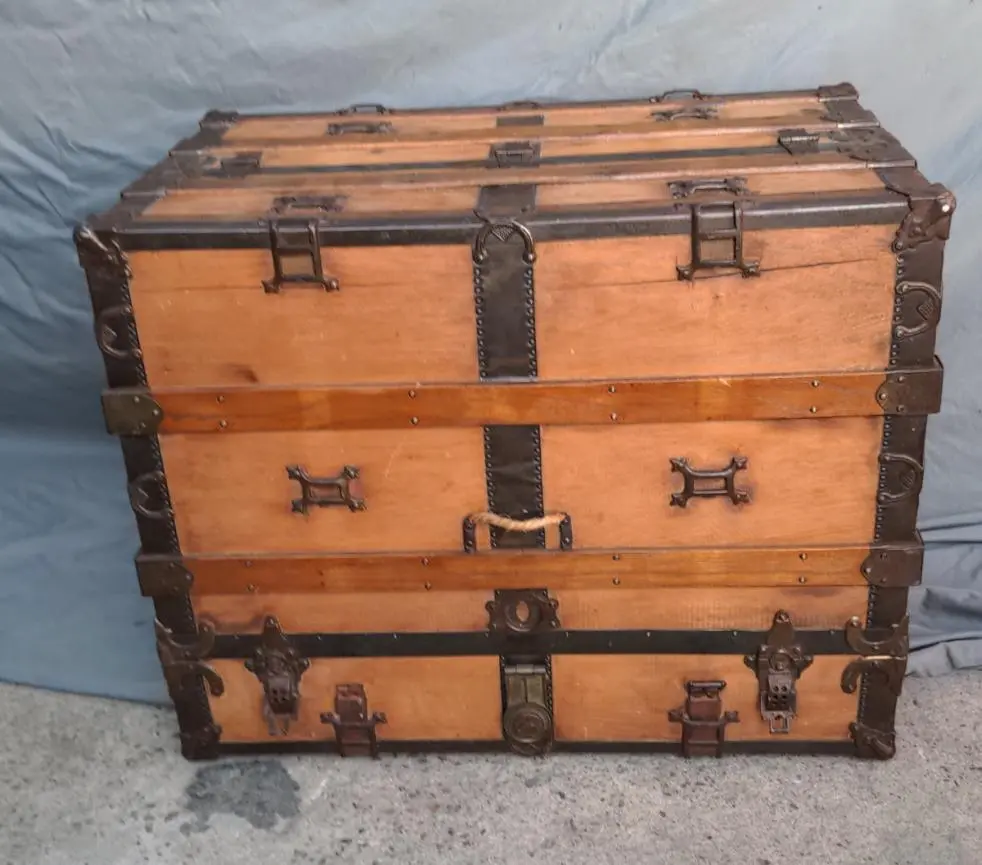 Early 20Th Century Theatre Steamer-Style Trunk 1