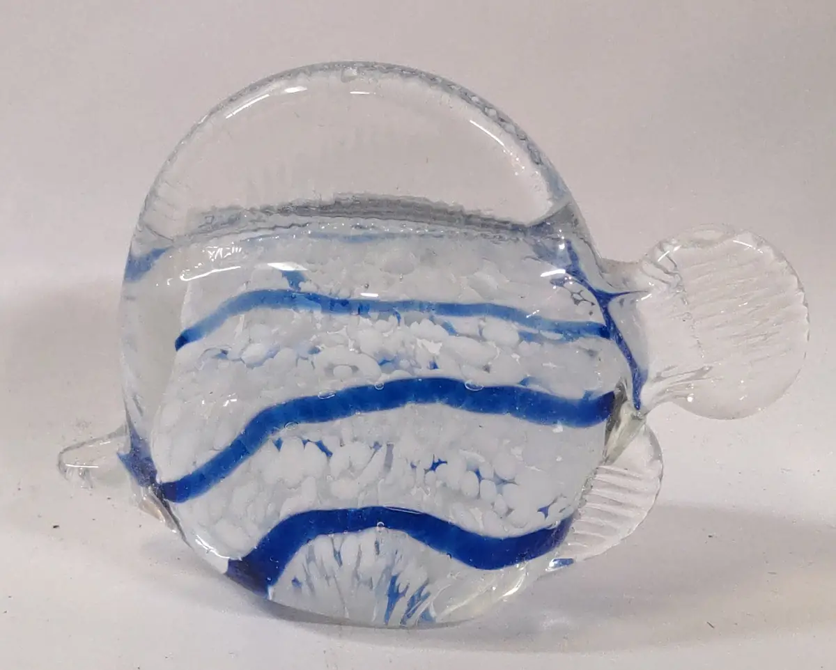 Small Art Glass Angelfish 1