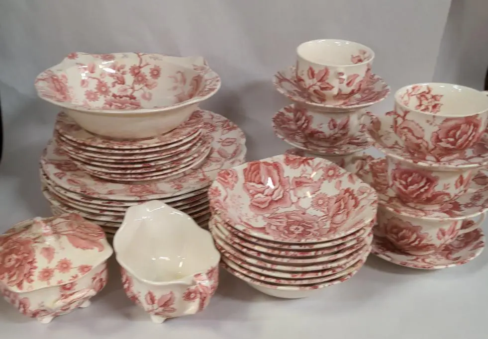 Johnson Brothers England Dinnerware, Partial Set 42 Pieces 1