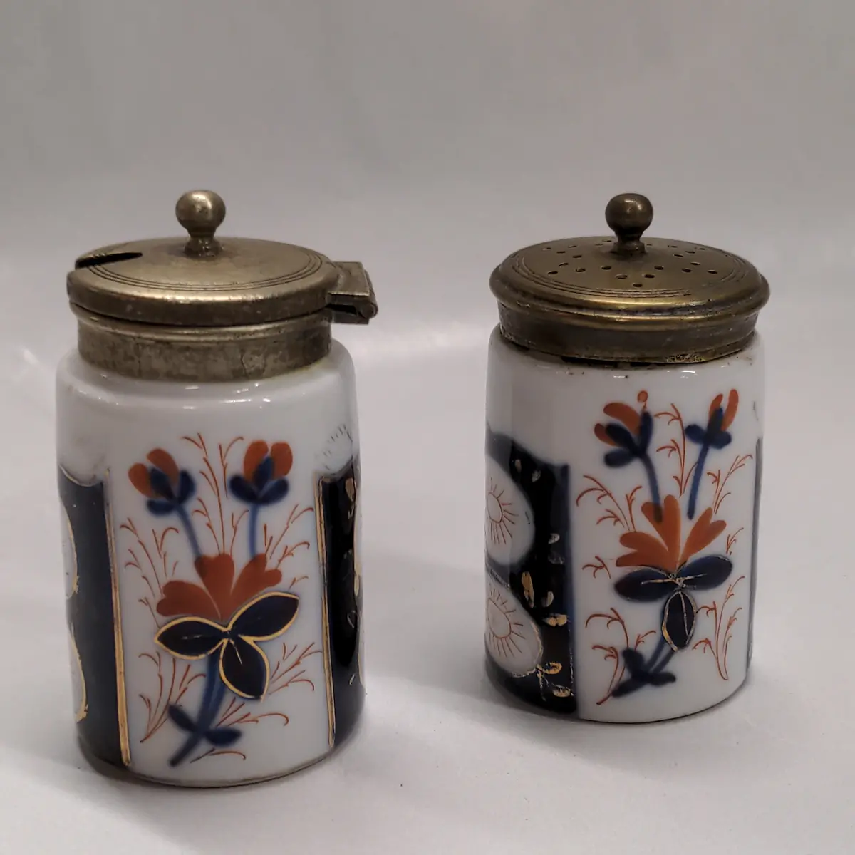 Pair Of English Imari Style Salt Shaker And Mustard Jar 1
