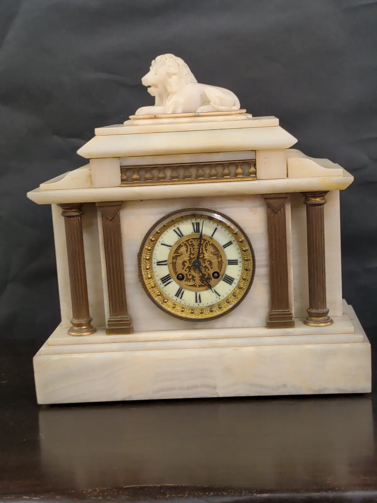 White Marble Mantle Clock With Ormolu And Lion 1