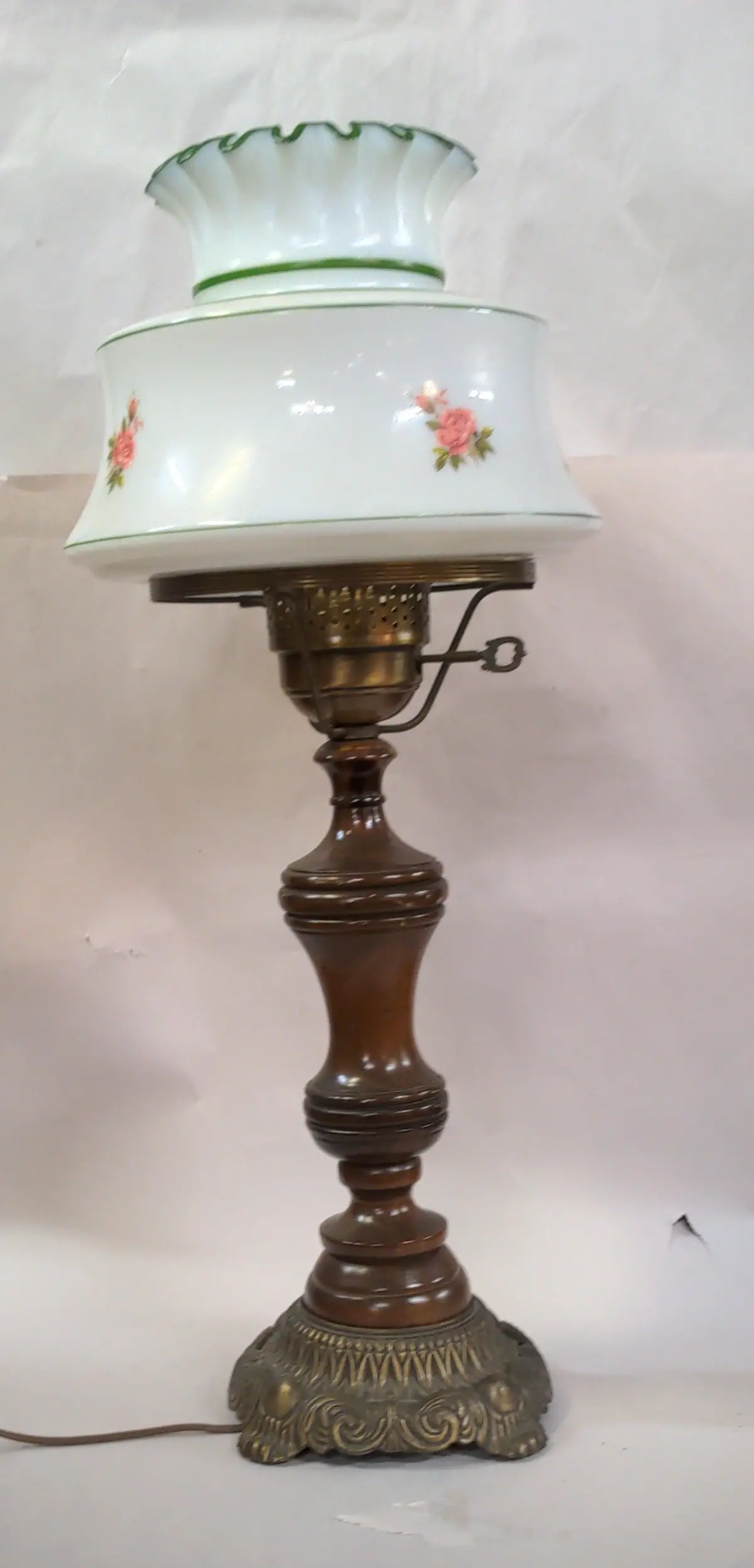 As Found Lamp With Glass Globe With Roses 1