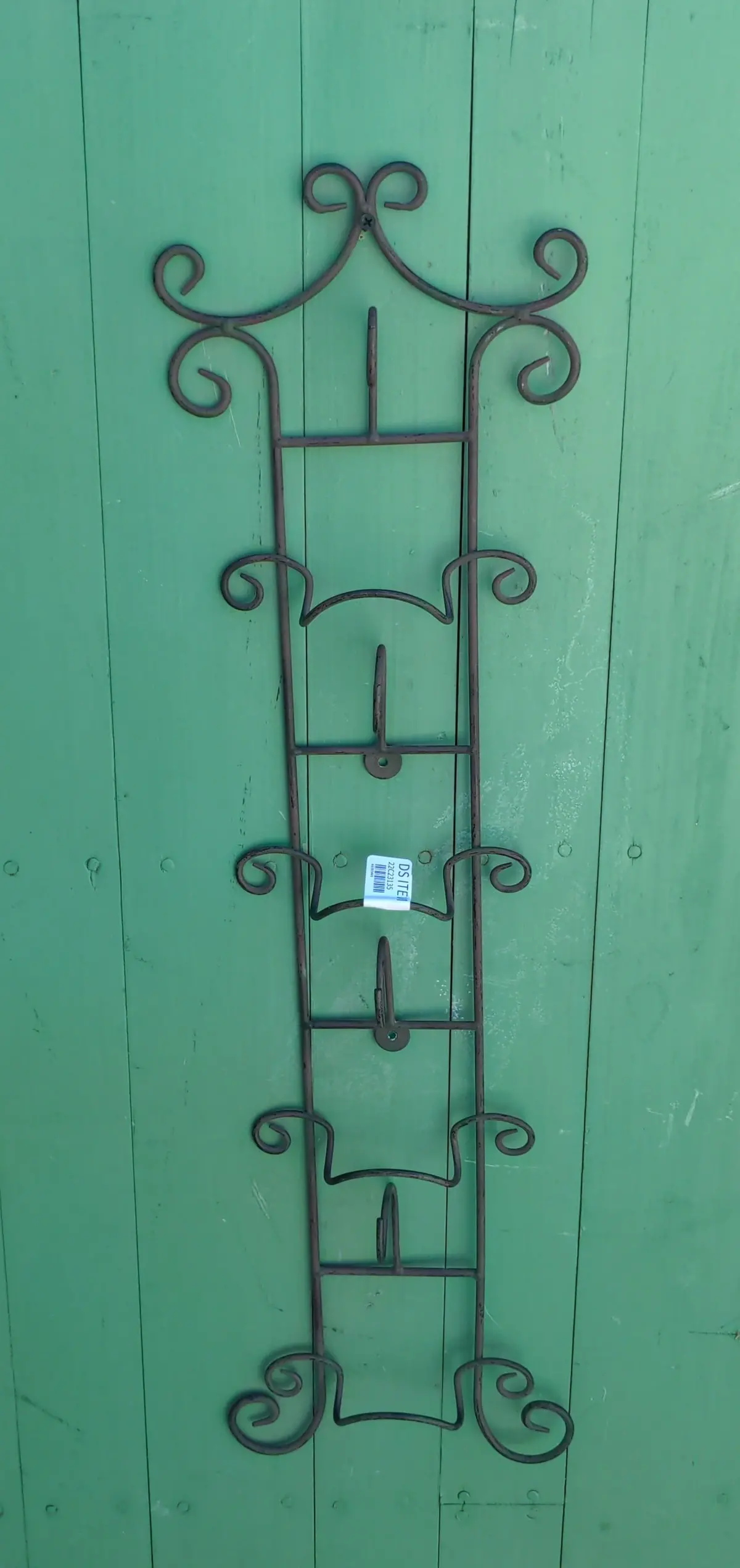 Iron Wall Rack Plate Holder 1