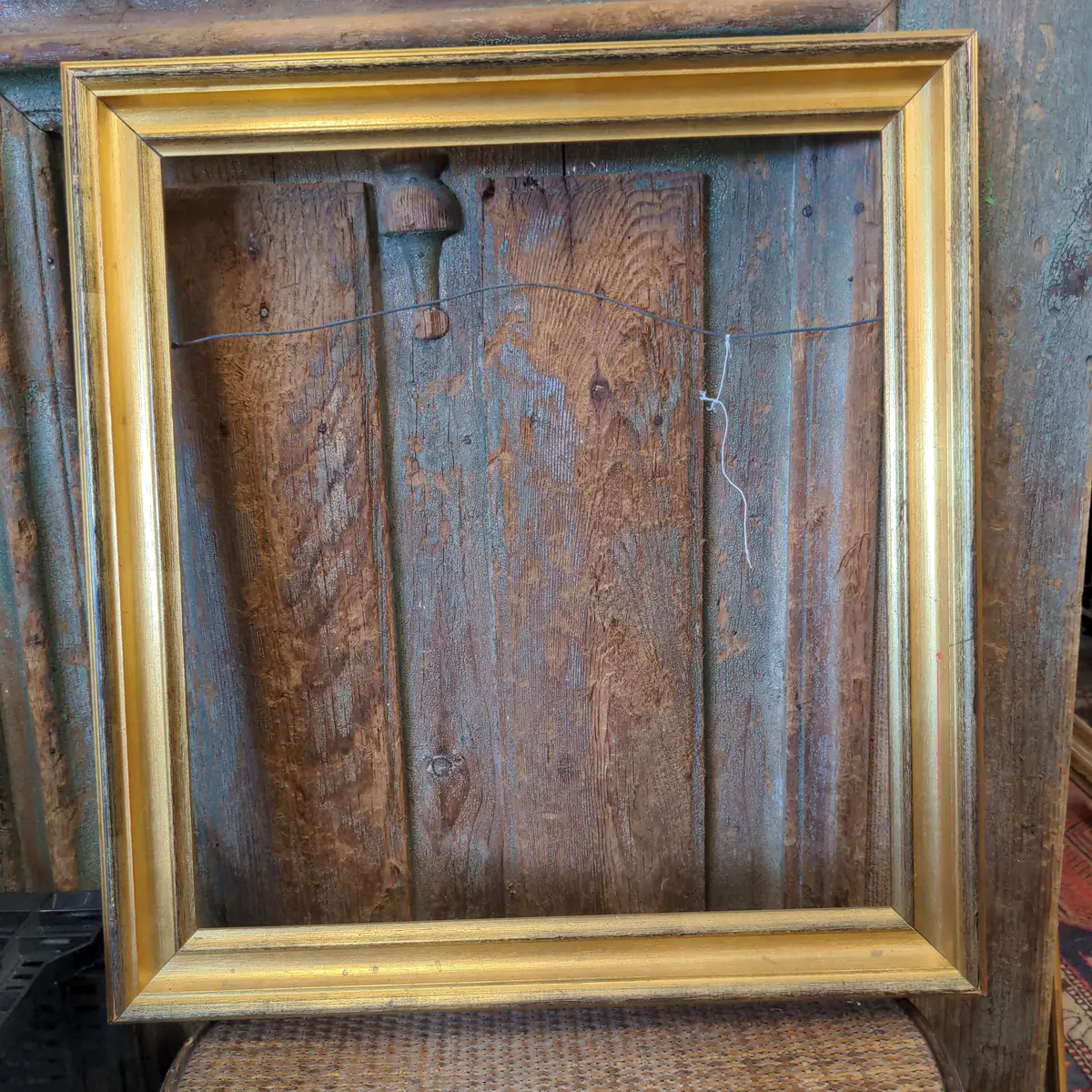 Simple Square Gold Frame 1
